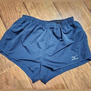 Mizuno size medium athletic shorts
